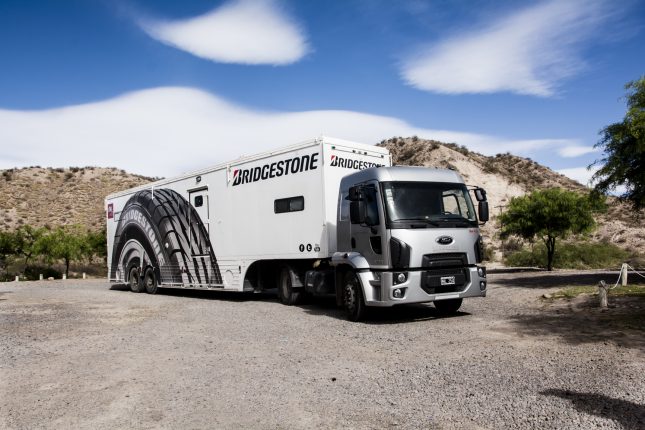 Caravana Solidaria Bridgestone
